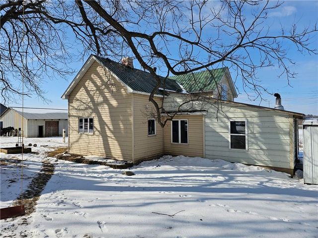 692 250th Street, Woodville, WI 54028