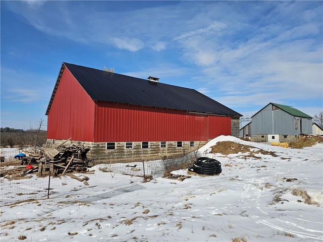 692 250th Street, Woodville, WI 54028
