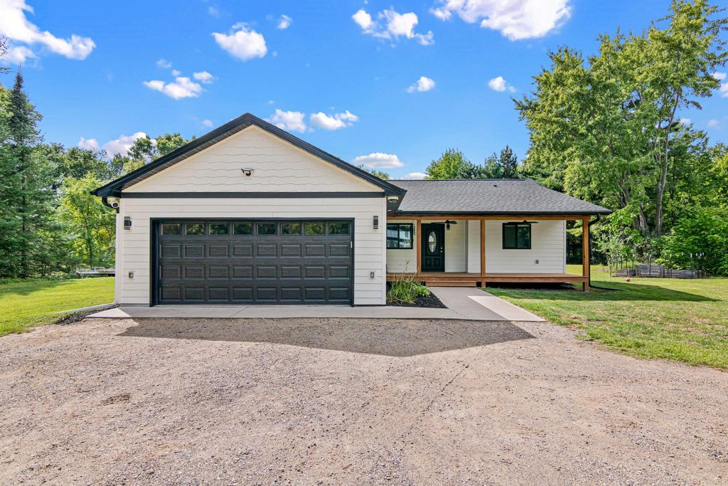 21914 E Bethel Boulevard NE, East Bethel, MN 55011 — exterior
