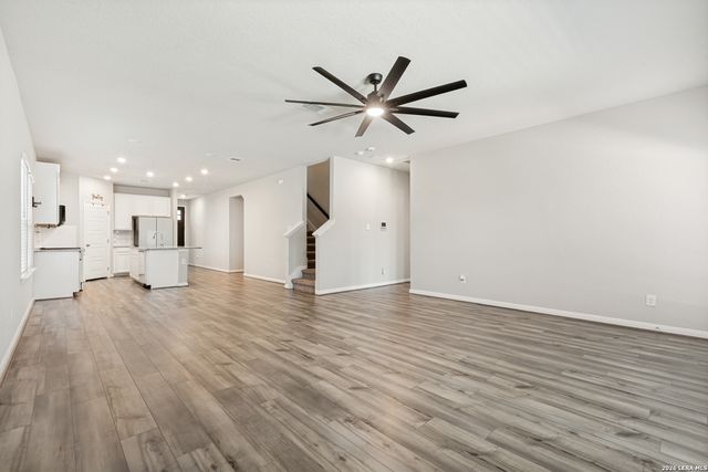 9511 BONITO FALLS DR, Converse, TX 78109