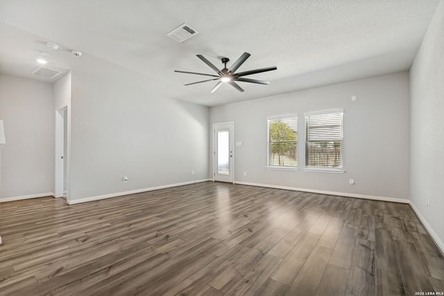 9511 BONITO FALLS DR, Converse, TX 78109