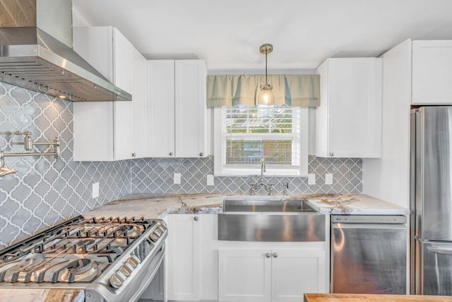 W 420 Indies Drive, Ramrod Key, FL 33042