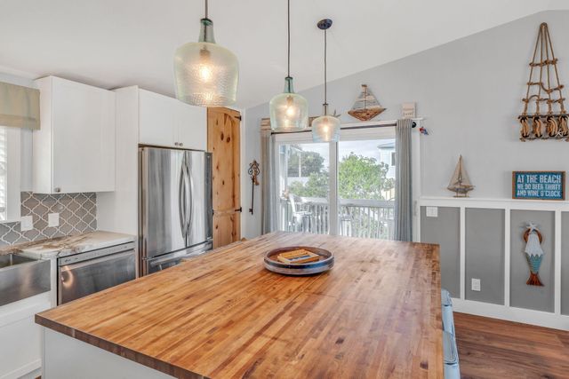 W 420 Indies Drive, Ramrod Key, FL 33042