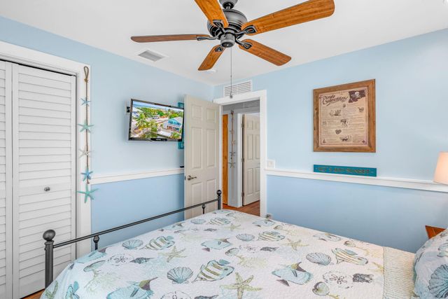 W 420 Indies Drive, Ramrod Key, FL 33042