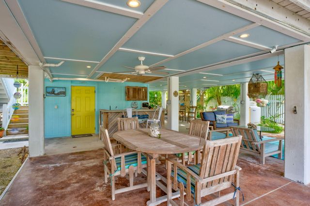 W 420 Indies Drive, Ramrod Key, FL 33042