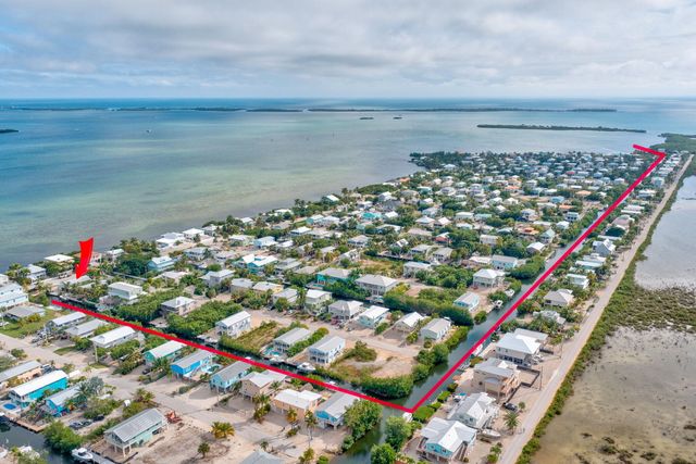 W 420 Indies Drive, Ramrod Key, FL 33042
