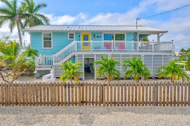 W 420 Indies Drive, Ramrod Key, FL 33042