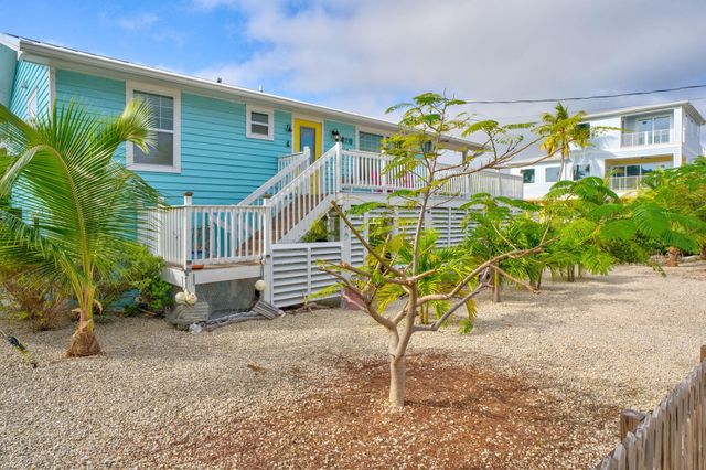 W 420 Indies Drive, Ramrod Key, FL 33042