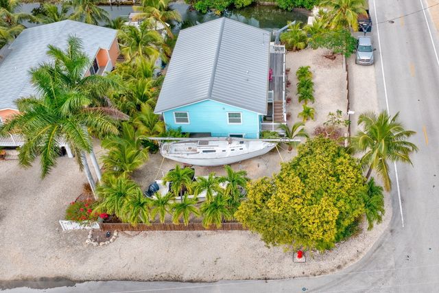 W 420 Indies Drive, Ramrod Key, FL 33042