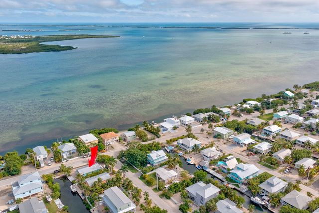W 420 Indies Drive, Ramrod Key, FL 33042