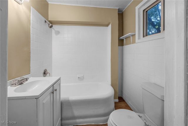 4571 Sackett Avenue, Cleveland, OH 44109