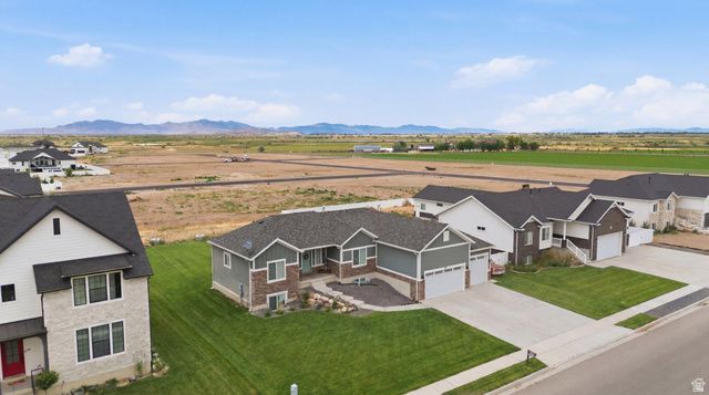 3237 S 5100 W, Hooper, UT 84315