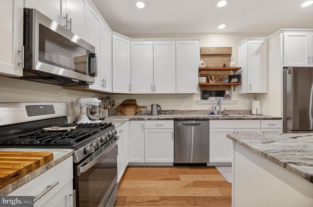 35 SARATOGA RD, New Egypt, NJ 08533