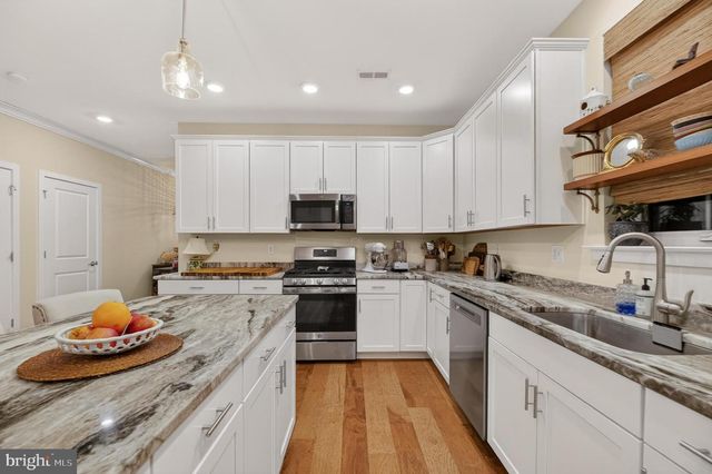 35 SARATOGA RD, New Egypt, NJ 08533