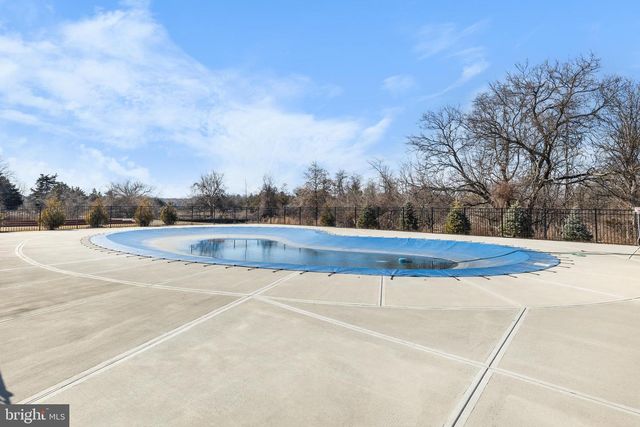 35 SARATOGA RD, New Egypt, NJ 08533