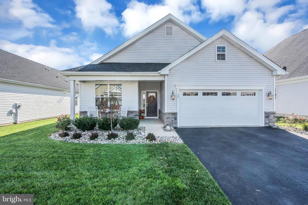 35 SARATOGA RD, New Egypt, NJ 08533