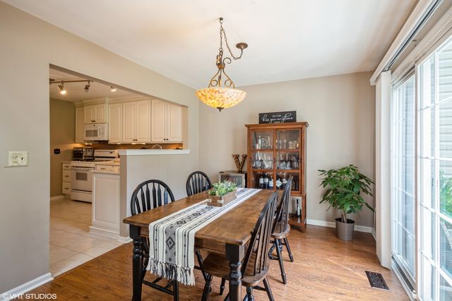 707 Clover Hill Court, Elk Grove Village, IL 60007