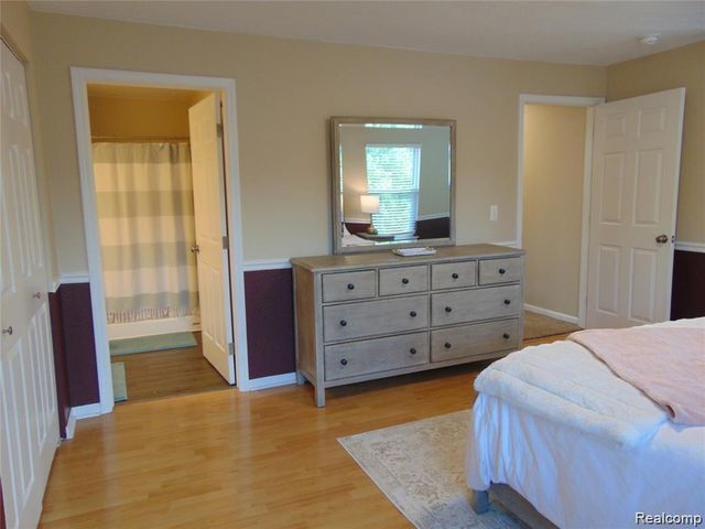 1429 Millbrook Trail, Ann Arbor, MI 48108