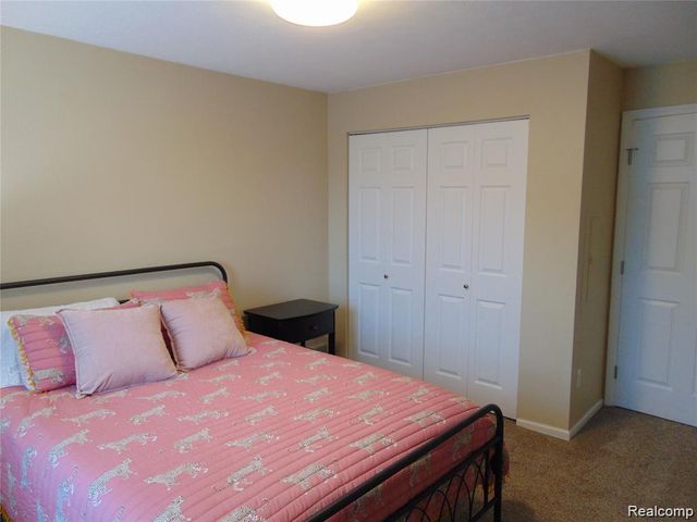 1429 Millbrook Trail, Ann Arbor, MI 48108