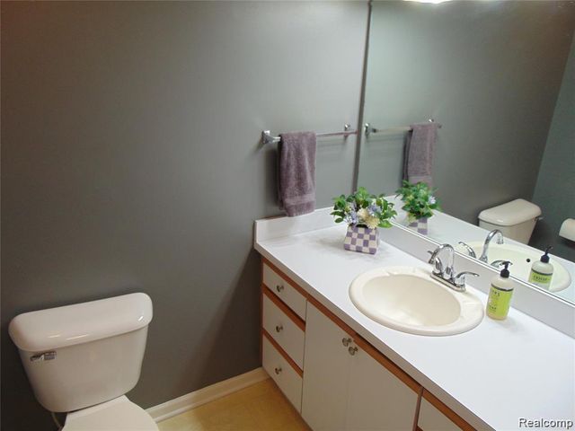 1429 Millbrook Trail, Ann Arbor, MI 48108