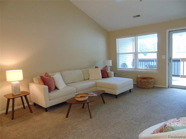 1429 Millbrook Trail, Ann Arbor, MI 48108