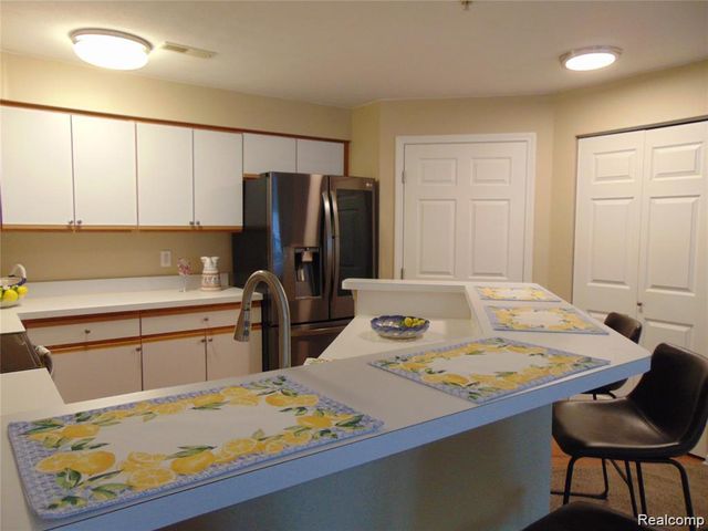 1429 Millbrook Trail, Ann Arbor, MI 48108