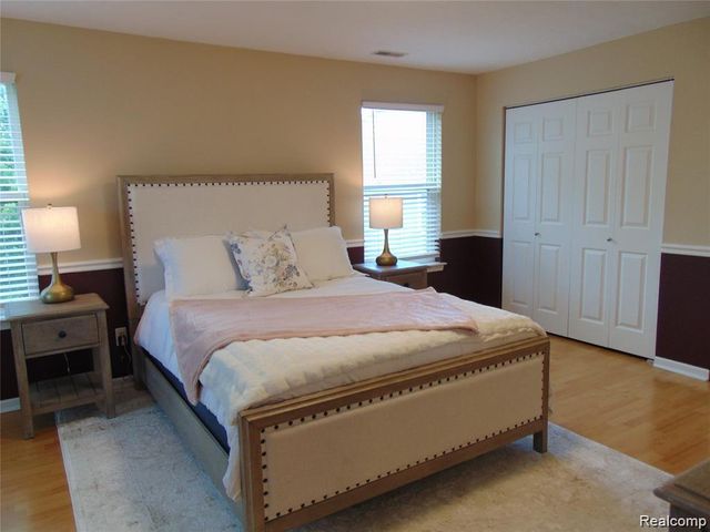 1429 Millbrook Trail, Ann Arbor, MI 48108