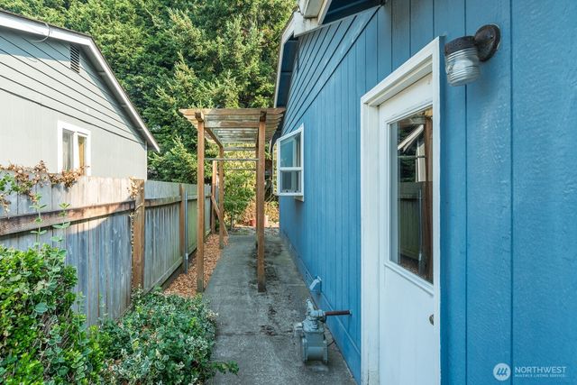 7705 273rd Street NW, Stanwood, WA 98292
