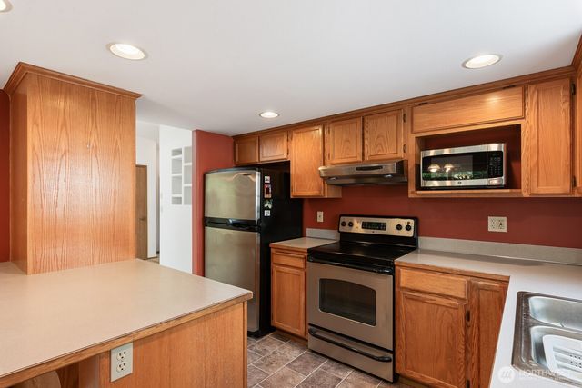 7705 273rd Street NW, Stanwood, WA 98292