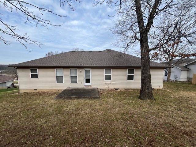 134 Wright Road, Reeds Spring, MO 65737