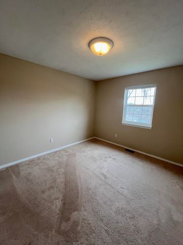 134 Wright Road, Reeds Spring, MO 65737