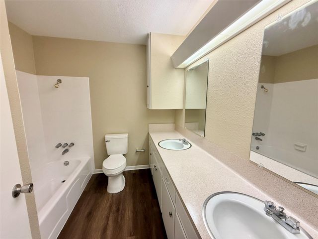 1000 Hollybluff ST, Austin, TX 78753