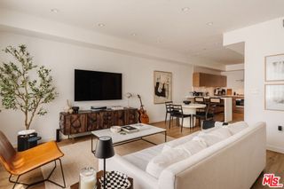 1040 N Spaulding Avenue 4, West Hollywood, CA 90046