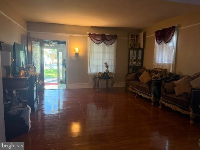 1749 W RIVER DR, Pennsauken, NJ 08110