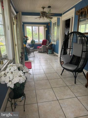 1749 W RIVER DR, Pennsauken, NJ 08110