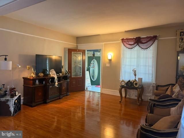 1749 W RIVER DR, Pennsauken, NJ 08110