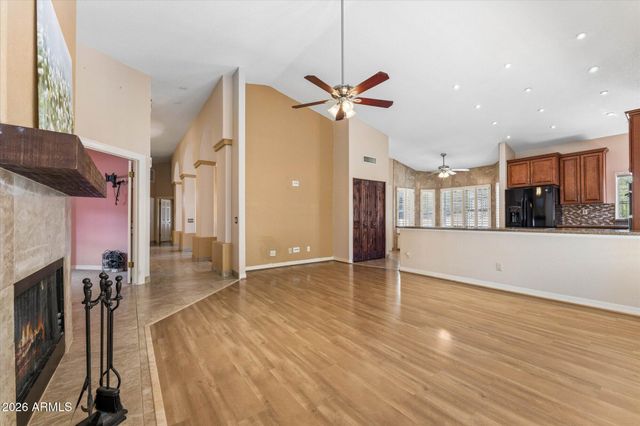 3310 E ROCK WREN Road, Phoenix, AZ 85044