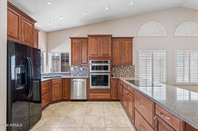 3310 E ROCK WREN Road, Phoenix, AZ 85044