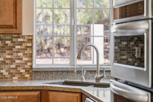 3310 E ROCK WREN Road, Phoenix, AZ 85044