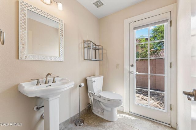 3310 E ROCK WREN Road, Phoenix, AZ 85044