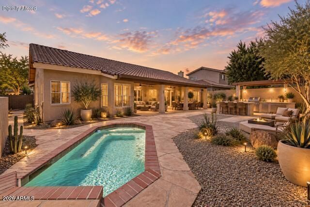 3310 E ROCK WREN Road, Phoenix, AZ 85044