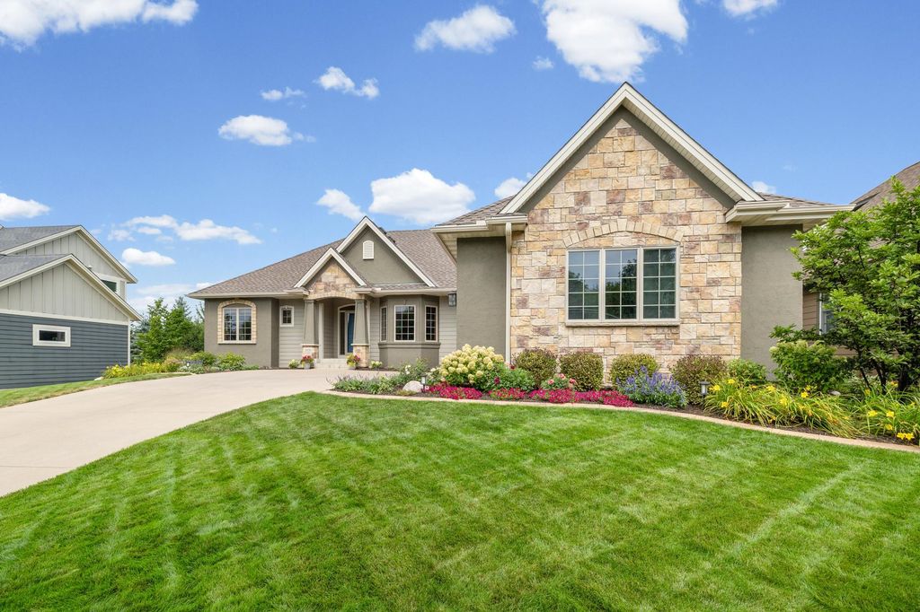 11030 Sweetwater Path, Woodbury, MN 55129 — photo 2