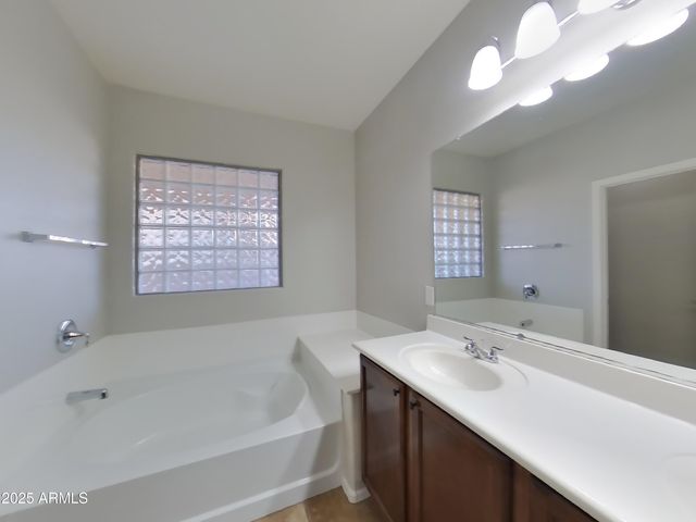 4908 E AUSTIN Lane, San Tan Valley, AZ 85140