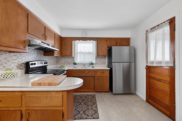 12620 Irving Avenue, Blue Island, IL 60406