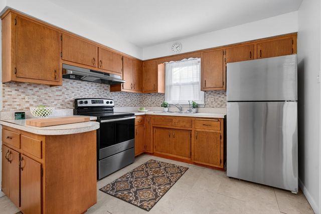 12620 Irving Avenue, Blue Island, IL 60406