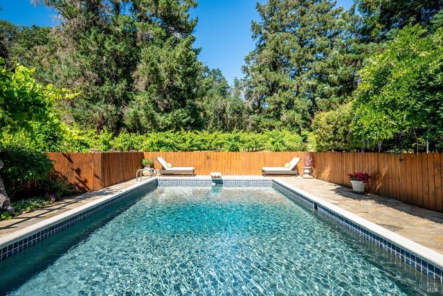 5700 Old River Rd, Ukiah, CA 95482