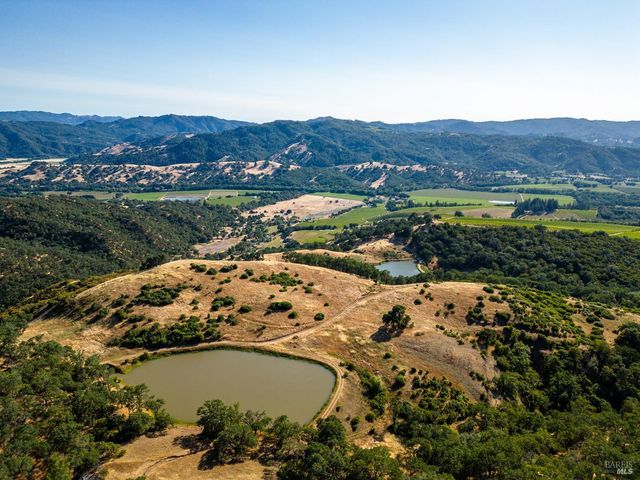 5700 Old River Rd, Ukiah, CA 95482