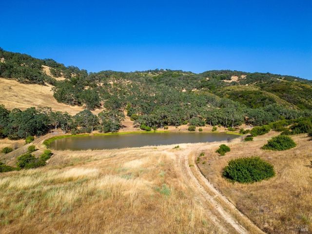5700 Old River Rd, Ukiah, CA 95482