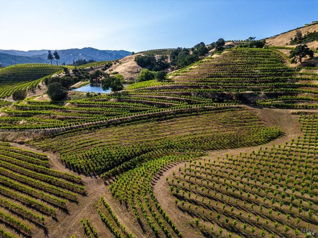 5700 Old River Rd, Ukiah, CA 95482