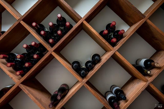 5700 Old River Rd, Ukiah, CA 95482